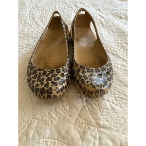Crocs Women's Kadee II Leopard Print Ballet Flats Size 8 Comfort Slip On Shoes